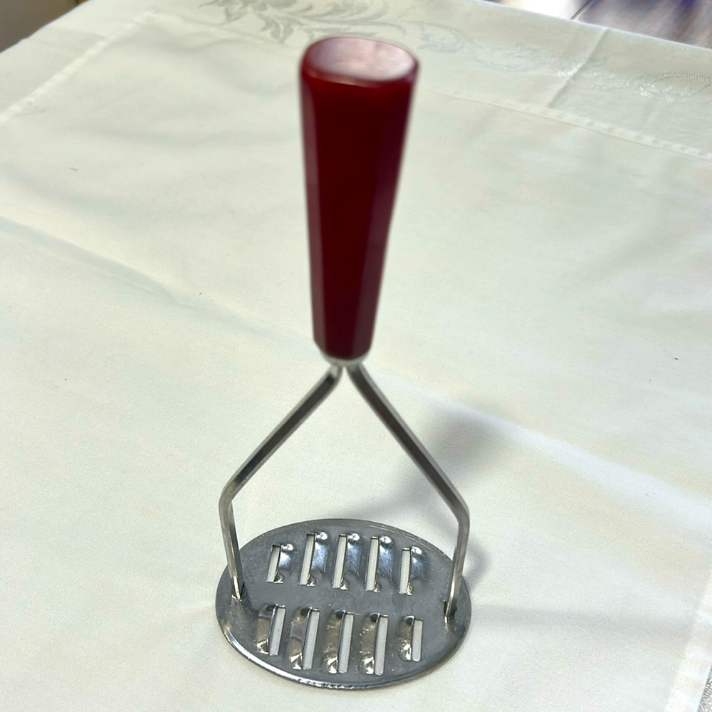 Corona Bakelite stainless steeled potato masher made in USA